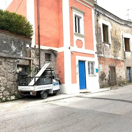 Holiday home Petit Maison Jeranto *